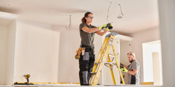 Best Affordable Electrician  in Delphos, OH